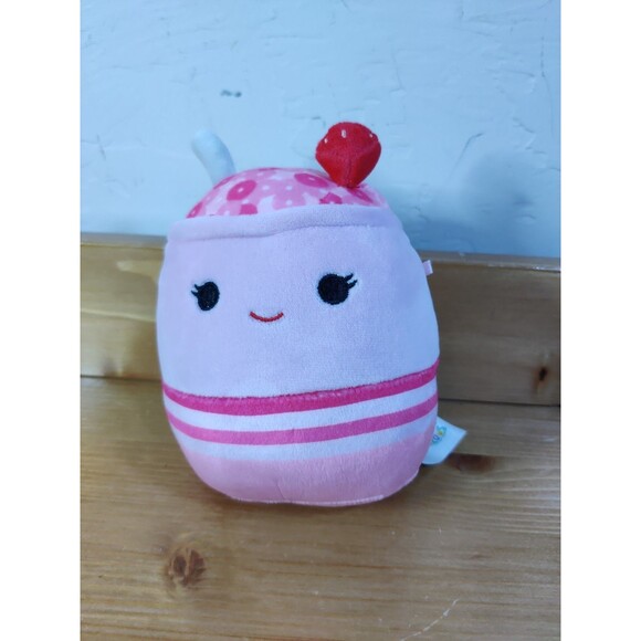 Squishmallows Marlene 5” Mystery Scented Pink Cereal Dessert - Picture 1 of 7